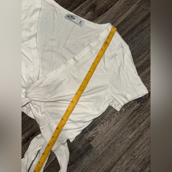 Hollister Co. Women's White Ribbed Wrap Around Tie Crop Top Size Medium - Picture 7 of 8